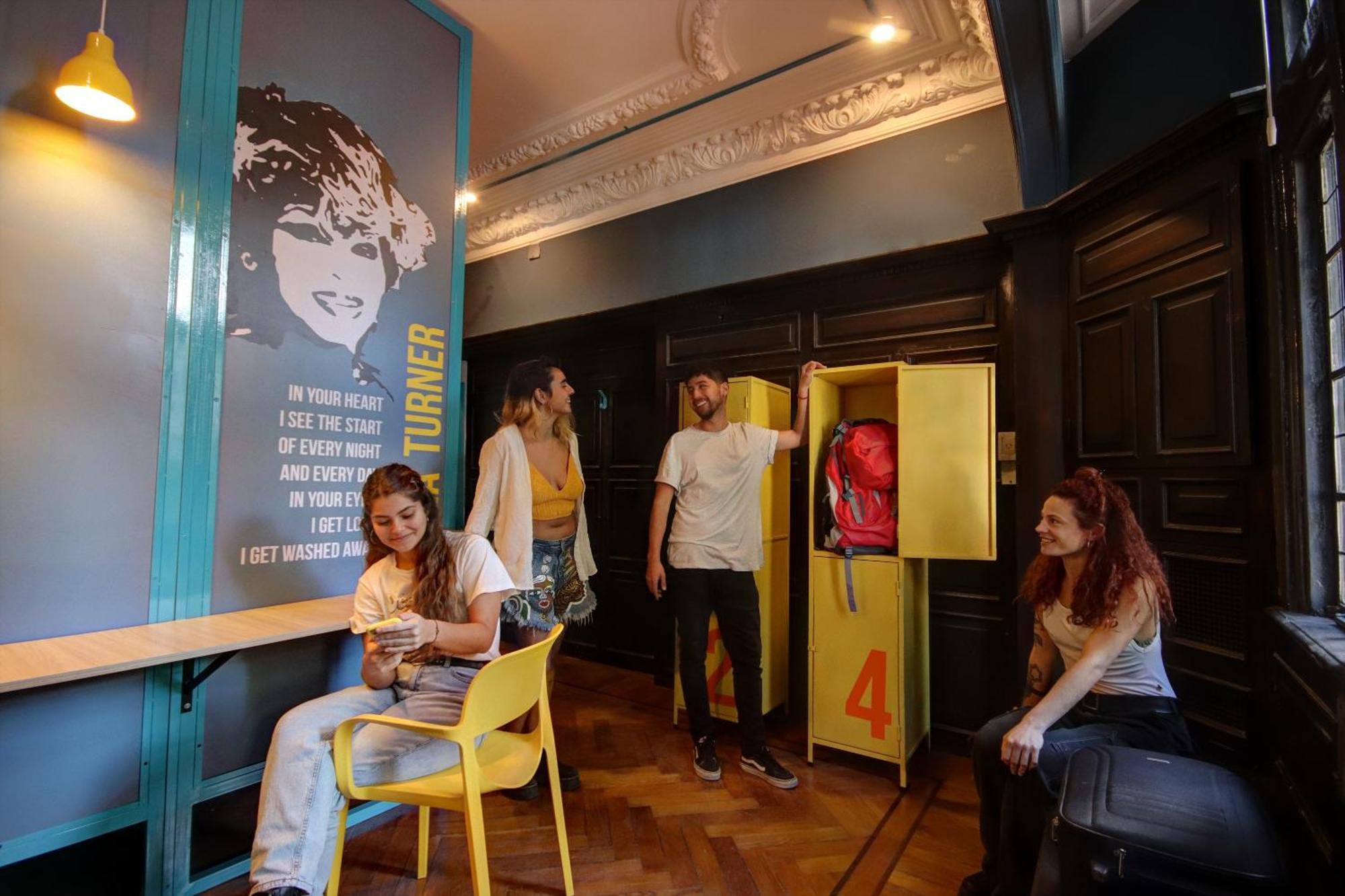 Play Hostel Garden Буенос Айрес Екстериор снимка