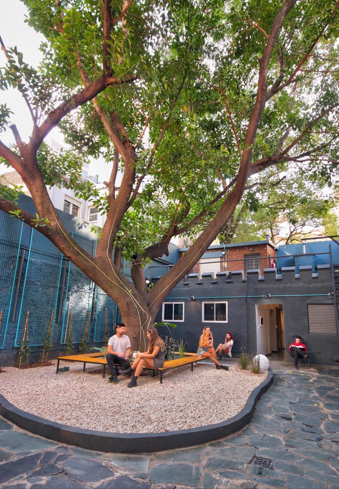 Play Hostel Garden Буенос Айрес Екстериор снимка