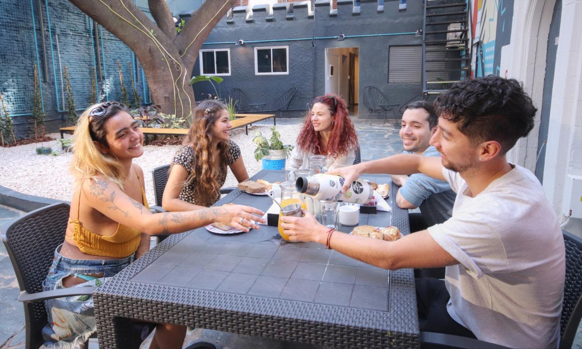 Play Hostel Garden Буенос Айрес Екстериор снимка