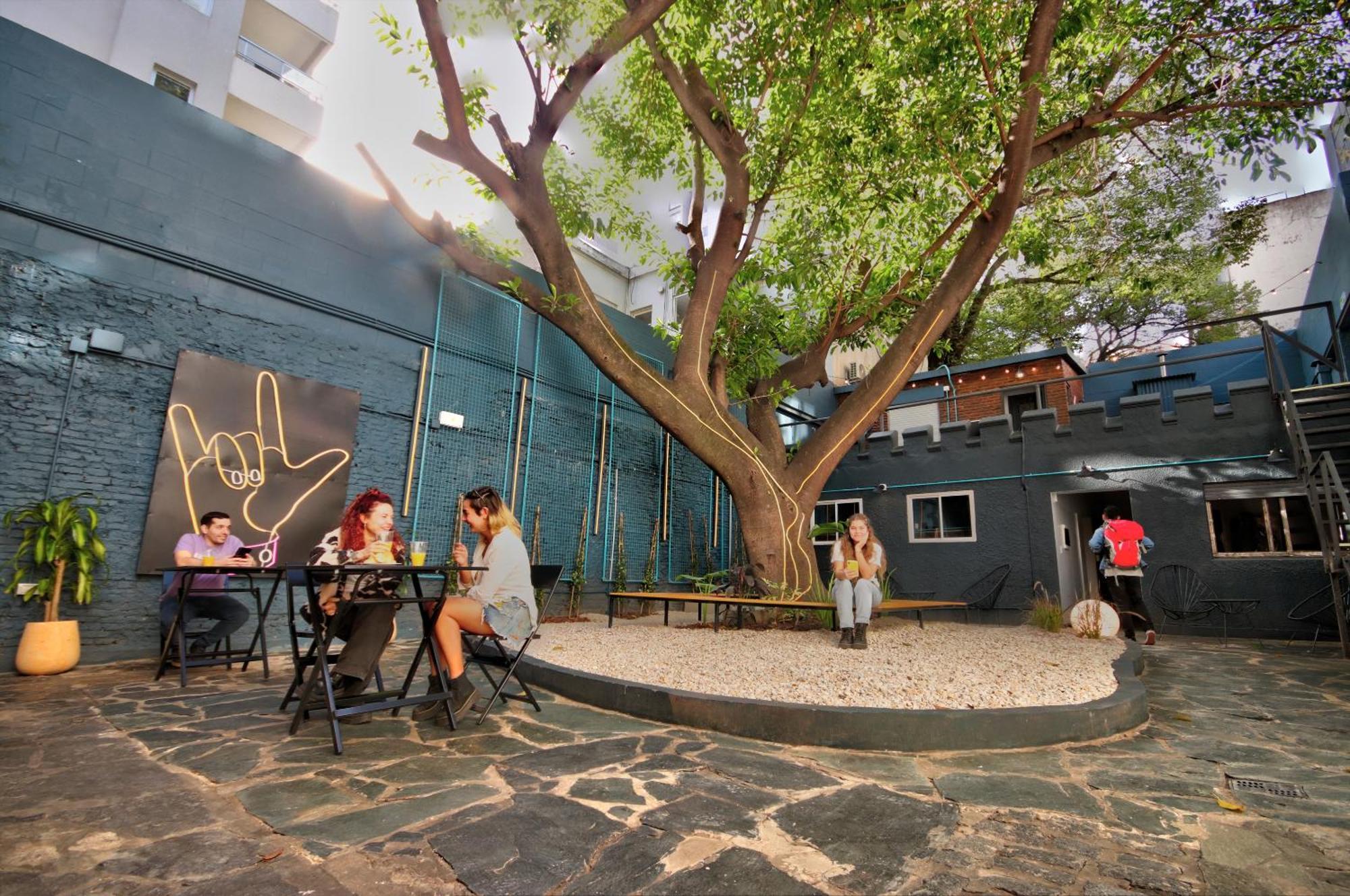 Play Hostel Garden Буенос Айрес Екстериор снимка