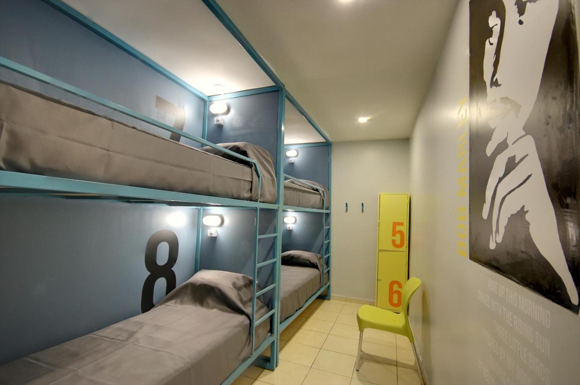 Play Hostel Garden Буенос Айрес Екстериор снимка